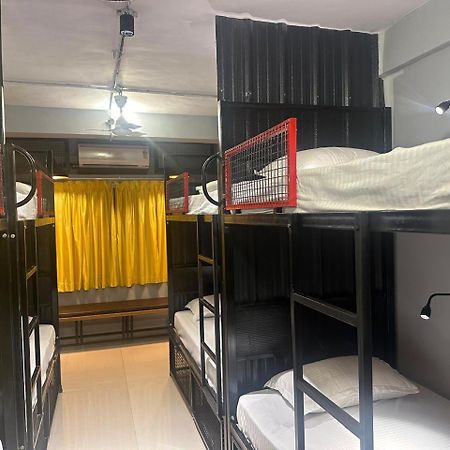 Travotale Hostel And Cowork Koregaonpark Pune Extérieur photo