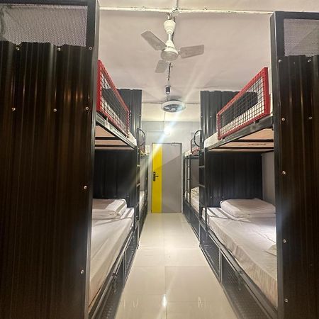 Travotale Hostel And Cowork Koregaonpark Pune Extérieur photo