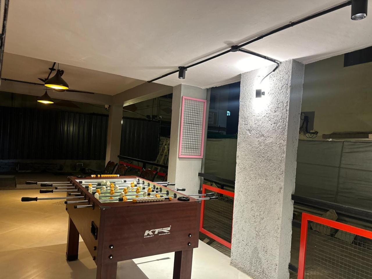 Travotale Hostel And Cowork Koregaonpark Pune Extérieur photo
