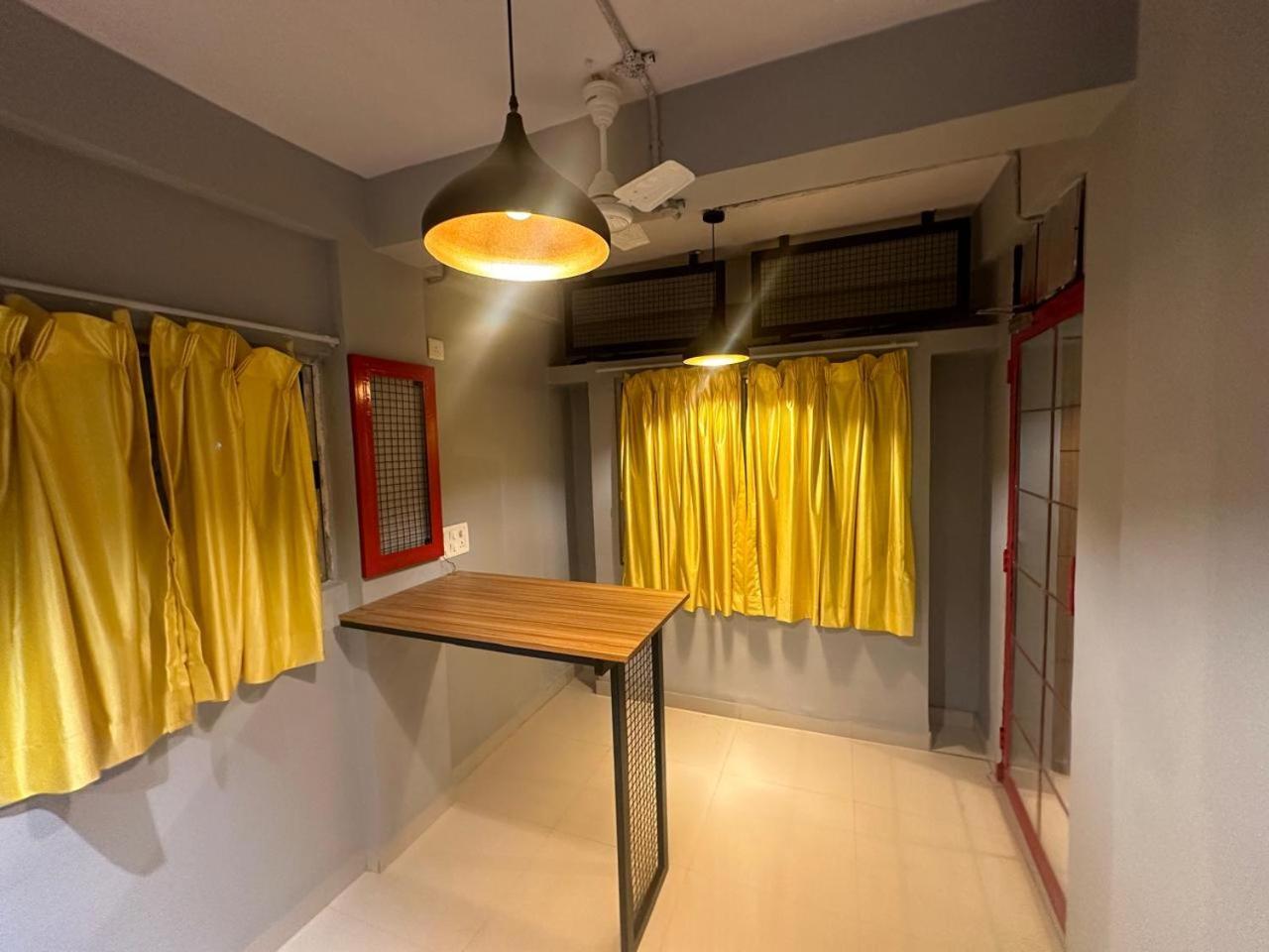 Travotale Hostel And Cowork Koregaonpark Pune Extérieur photo